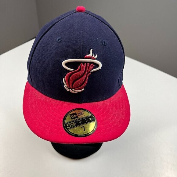 NBA Miami Heat New Era 59fifty hat fitted hot pink navy blue size 7 - Picture 1 of 6